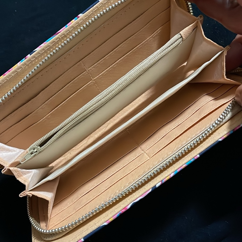 Simply southern pink starfish with navy blue background wallet in GUC - Picture 3 of 8